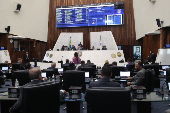 Antes de ir a Plenário, o texto passou pelas comissões de Constituição e Justiça (CCJ), Finanças e Tributação e de Direitos Humanos e da Cidadania. / Créditos: Orlando Kissner/Alep