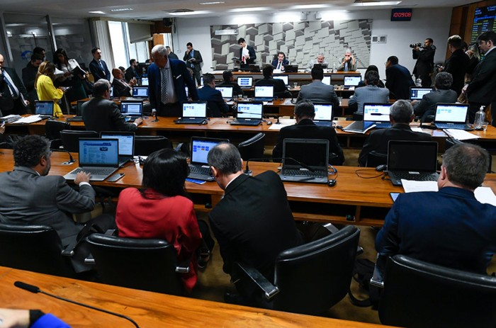 A comissão também debaterá pedido de contratação crédito externo pelo BNDES no valor de US$ 750 milhões - Marcos Oliveira/Agência Senado