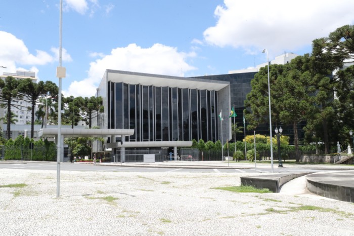 Na segunda-feira (24), a pauta de votações da sessão plenária está composta por 20 itens. / Créditos: Orlando Kissner/Alep