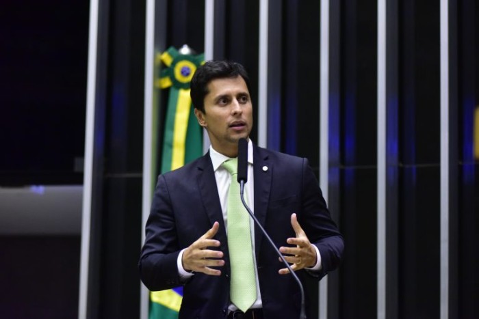 O deputado Duarte recomendou a aprovação da proposta - (Foto: Zeca Ribeiro/Câmara dos Deputados)