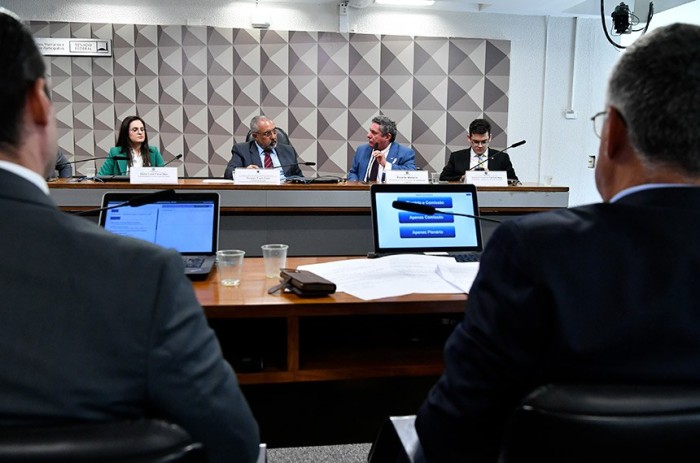Situação dos hospitais públicos do estado do Ceará foi discutida pela Comissão de Direitos Humanos - Foto: Geraldo Magela/Agência Senado