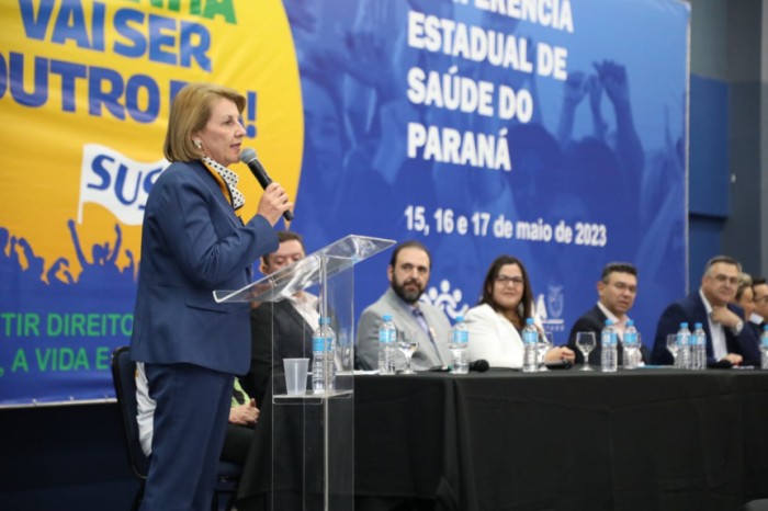 “Entre os países que oferecem o serviço de forma universal, somos o que tem menor gasto público”, disse deputada. / Créditos: Rafael Pinto/Prefeitura de Pinhais