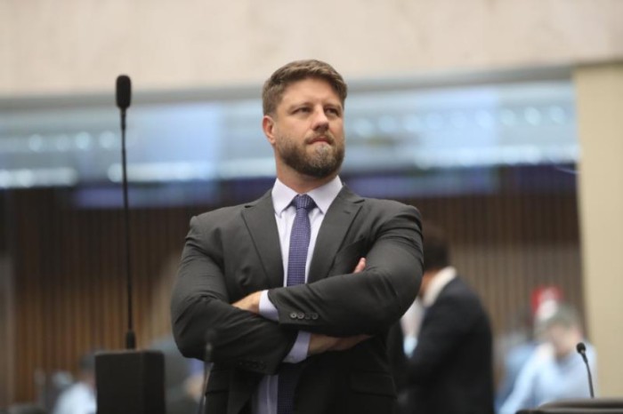 O deputado Requião Filho (PT) é líder da Oposição na Casa. / Créditos: Orlando Kissner/Alep