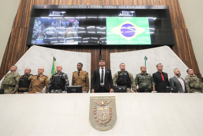 Solenidade, proposta pelo deputado Samuel Dantas (SD), ocorreu na noite desta quarta-feira (17), no Plenário da Assembleia Legislativa. / Créditos: Orlando Kissner/Alep