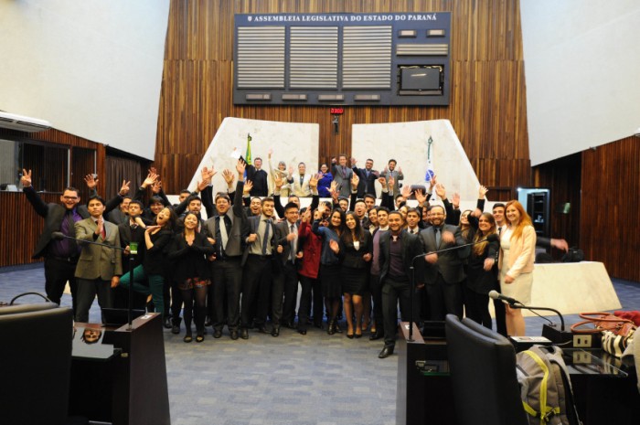 O Parlamento Universitário reúne estudantes universitários, que durante duas semanas simulam as atividades desempenhas pelos deputados estaduais. / Créditos: Laura Ling/Alep