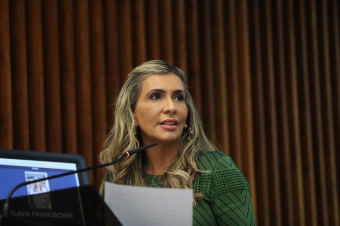 De acordo com a deputada Flávia Francischini, a prática está sendo comum em São Paulo, onde o legislativo paulista recebeu mais de 170 denúncias de pais que estão tendo os planos de saúde dos seus filhos autistas cancelados. / Créditos: Orlando Kissner/Al