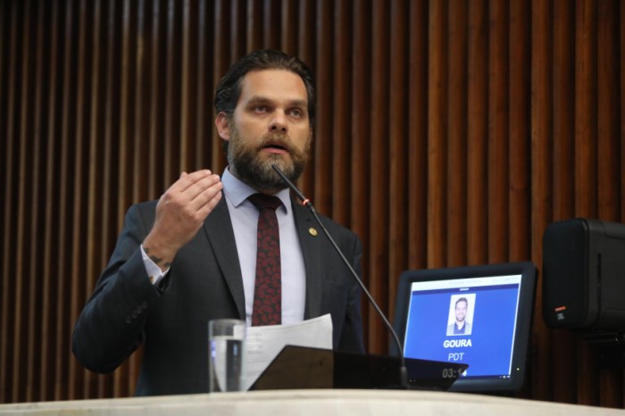 “Denunciar os horrores do nazismo é fundamental para estarmos atentos às ameaças contra a democracia e aos direitos humanos