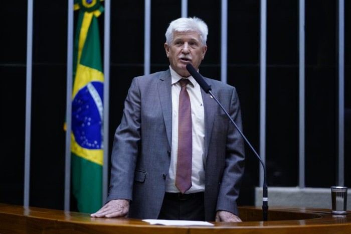 Faleiro: disputa de narrativas é o fio estratégico para debate de projetos para a região - (Foto: Pablo Valadares/Câmara dos Deputados)