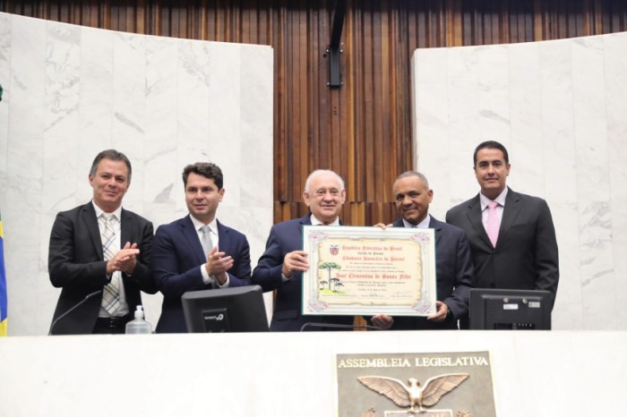 Solenidade aconteceu na noite desta terça-feira (23), no Plenário da Assembleia Legislativa. / Créditos: Valdir Amaral/Alep