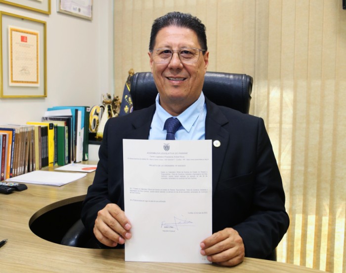 “A Expovizinhos é uma das maiores feiras do sudoeste, contribuindo para o fomento da economia, cultura, geração de empregos e realização de negócios. Esse projeto busca potencializar ainda mais o evento, ampliando a divulgação para atrair mais expositores