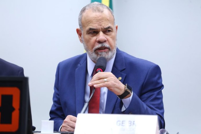 Jorge Braz recomendou a aprovação da proposta - (Foto: Vinicius Loures/Câmara dos Deputados)