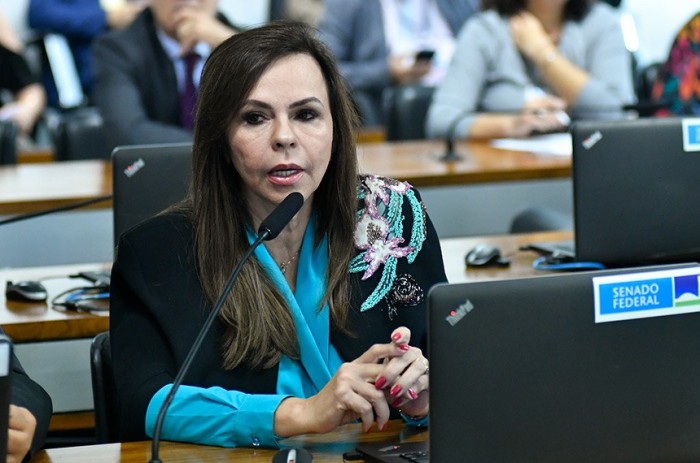 A Senadora Professora Dorinha relatou o projeto na Comissão de Educação - Foto: Geraldo Magela/Agência Senado