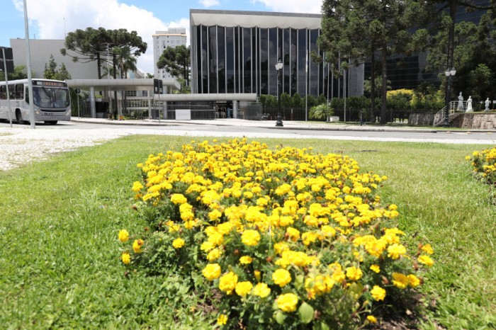 Para conhecer a Assembleia Legislativa em uma visita guiada, é preciso entrar em contato com o Cerimonial da Casa para fazer o agendamento. / Créditos: Valdir Amaral/Alep