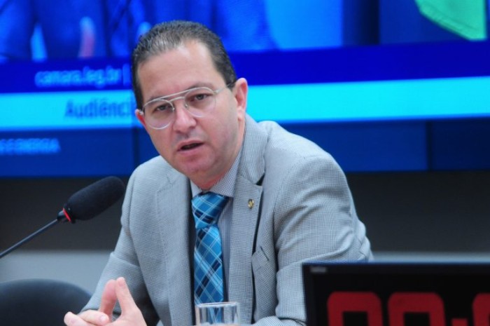 Deputado Alex Santana, autor do projeto de lei - (Foto: Billy Boss/Câmara dos Deputados)