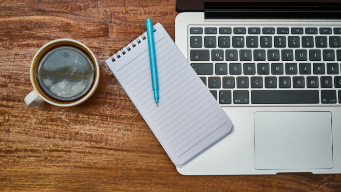 MTur e IFTO ofertam vagas em inglês e espanhol. Crédito: Canva