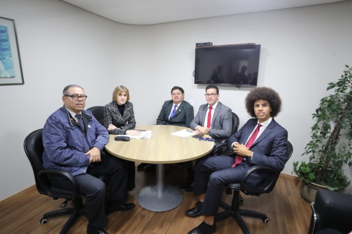 A reunião aconteceu na sala Caíto Quintana, nesta segunda-feira (5). / Créditos: Valdir Amaral/Alep