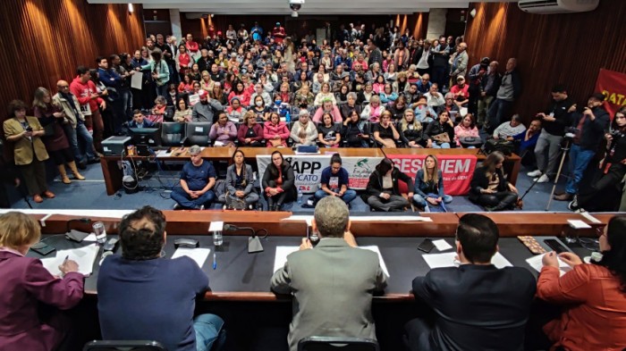 Reunião lotou o Plenarinho da Assembleia Legislativa na manhã desta terça-feira (6). / Créditos: Valdir Amaral/Alep