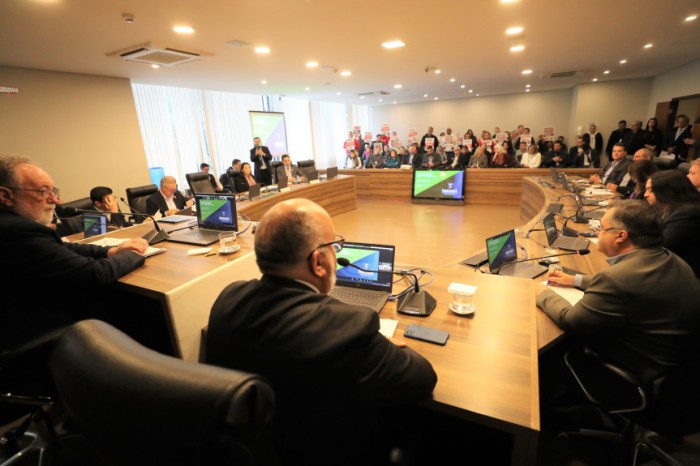 Reunião ocorreu durante toda a manhã desta terça-feira (6), no Auditório Legislativo. / Créditos: Orlando Kissner/Alep