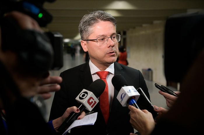 Alessandro Vieira preside a comissão mista da MP - Foto: Pedro França/Agência Senado