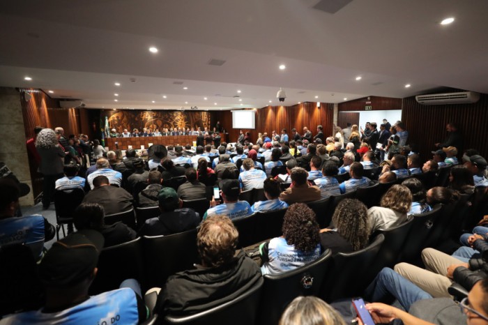 Encontro lotou o Plenarinho da Assembleia Legislativa na manhã desta terça-feira (11). / Créditos: Valdir Amaral/Alep