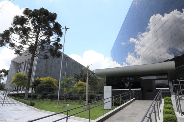 Hoje a Assembleia está na sua 20ª legislatura e, até aqui, cerca de mil parlamentares ocuparam uma cadeira no legislativo paranaense. / Créditos: Orlando Kissner/Alep
