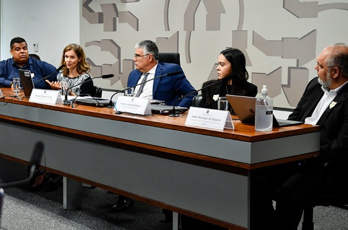 Efeitos do vício no consumo de conteúdo pornográfico foram debatidos na Comissão de Assuntos Sociais - Foto: Geraldo Magela/Agência Senado