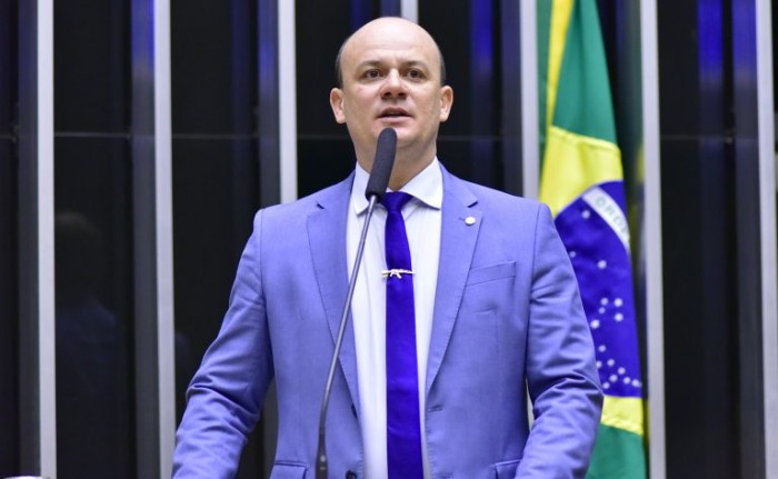 O autor da proposta, deputado Cabo Gilberto Silva - (Foto: Zeca Ribeiro / Câmara dos Deputados)