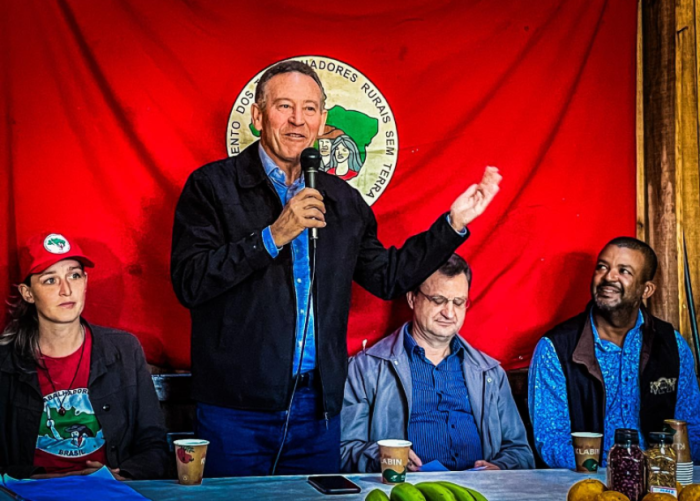 “Fundamental essa iniciativa do Incra em realizar as Assembleias Populares pela Reforma Agrária. Estar presente nos espaços da Reforma Agrária, tenho certeza, vai agilizar a resolução de diversas demandas dos companheiros e companheiras sem-terra. Estamos