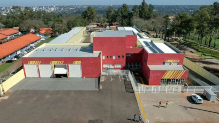 Investimento de R$ 27,5 milhões proporciona ampla e moderna infraestrutura para o Corpo de Bombeiros que foi construída na Avenida Paraná. / Créditos: SECID