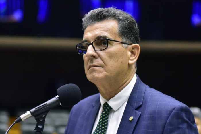 Coronel Meira recomendou a aprovação de substitutivo - (Foto: Zeca Ribeiro / Câmara dos Deputados.)