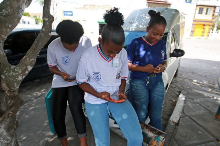Deputados citam relatos de usuários que reclamam da instabilidade dos serviços - (Foto: Joá Souza/GOVBA)