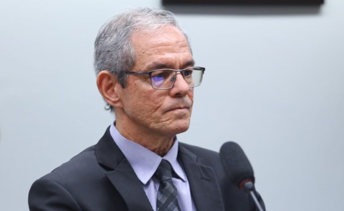 Rômulo Marques defende instalação de centros de referência em doenças raras - (Foto: Vinicius Loures / Câmara dos Deputados)