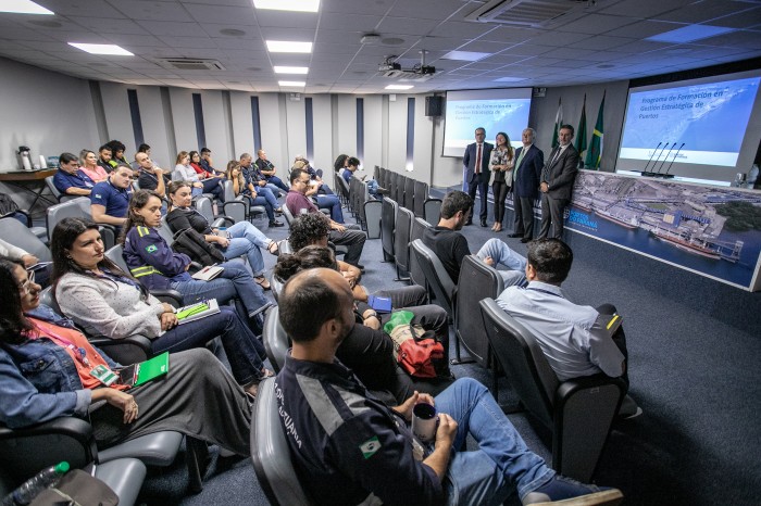 Foto: Claudio Neves/Portos do Paraná