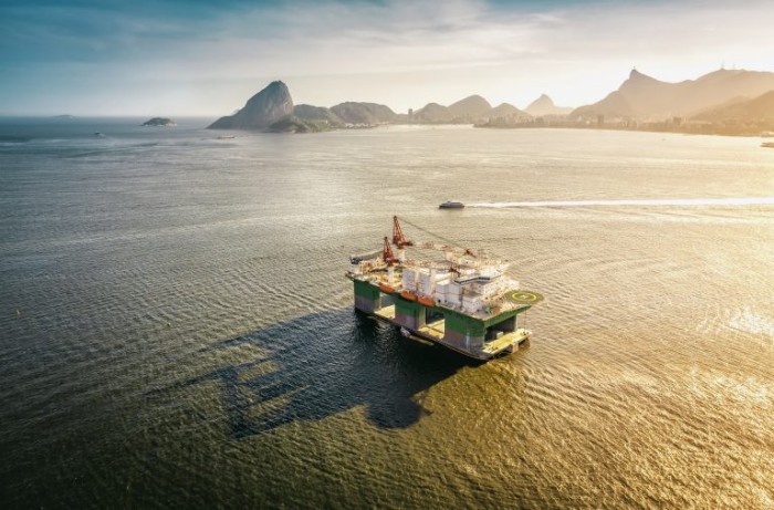 Plataforma de extração de petróleo - (Foto: Depositphotos)