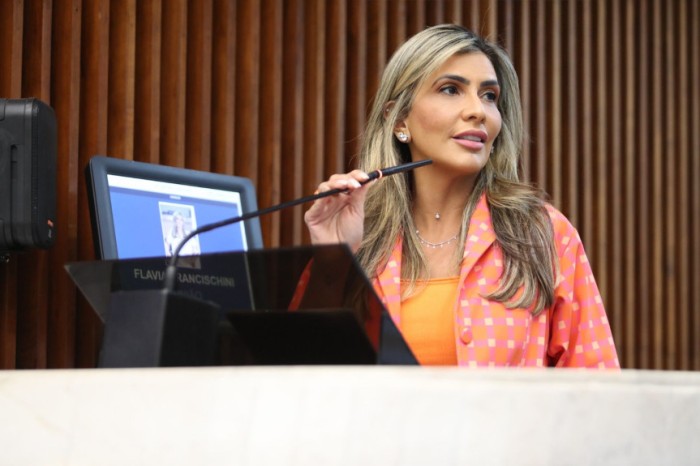 A solenidade foi proposta pela deputada estadual Flávia Francischini (União) com o objetivo de destacar o trabalho das profissionais que compõem os quadros das polícias Civil, Militar, Penal, Científica, Corpo de Bombeiros e Guarda Municipal. / Créditos: 