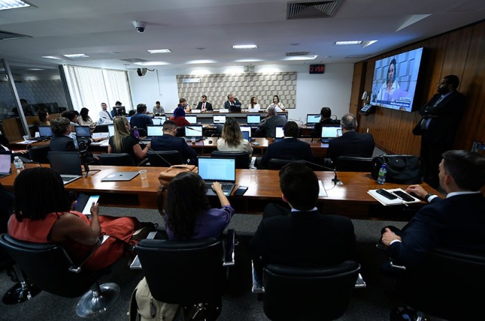 Audiência pública discutiu a regulação do setor de vídeo sob demanda, que tem Eduardo Gomes como relator - Foto: Edilson Rodrigues/Agência Senado