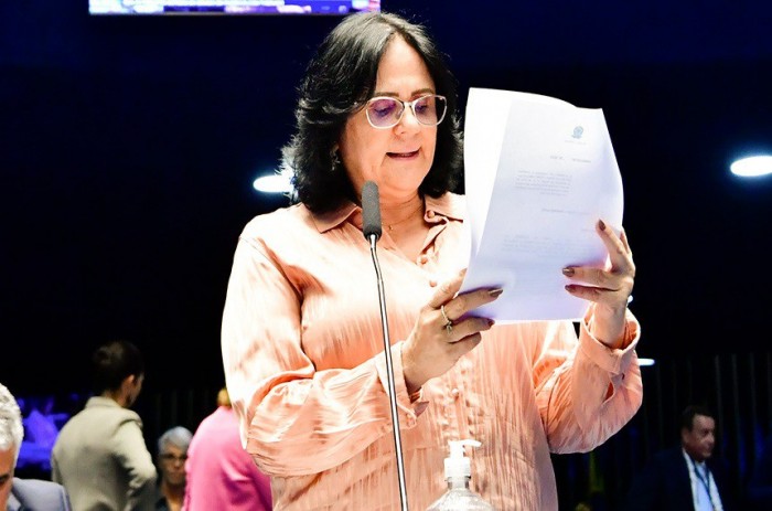 A senadora Damares Alves (Republicanos-DF) foi a relatora do projeto de resolução - Foto: Waldemir Barreto