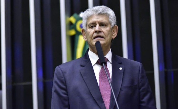 O autor da proposta, deputado Afonso Motta - (Foto: Zeca Ribeiro/Câmara dos Deputados)