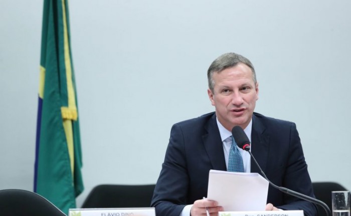 Sanderson disse que explicação não foi 