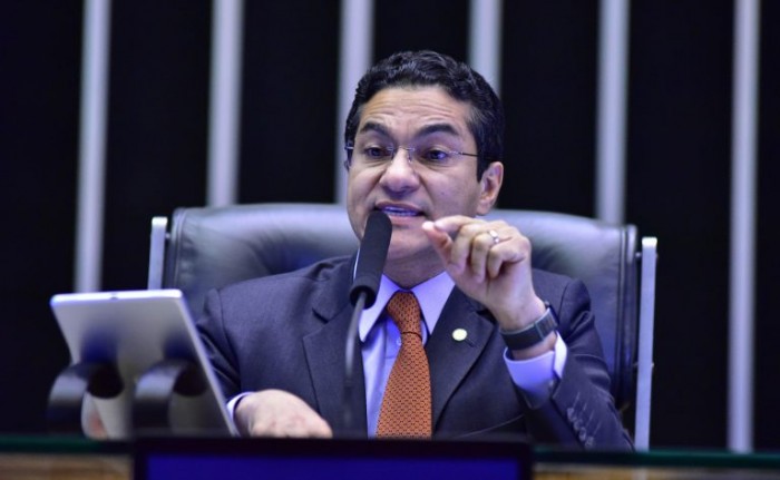 Marcos Pereira preside a sessão do Plenário da Câmara dos Deputados - (Foto: Zeca Ribeiro/Câmara dos Deputados)