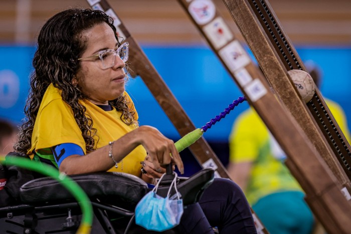 Atleta Evelyn de Oliveira durante a competição (Foto: Wander Roberto/CPB)