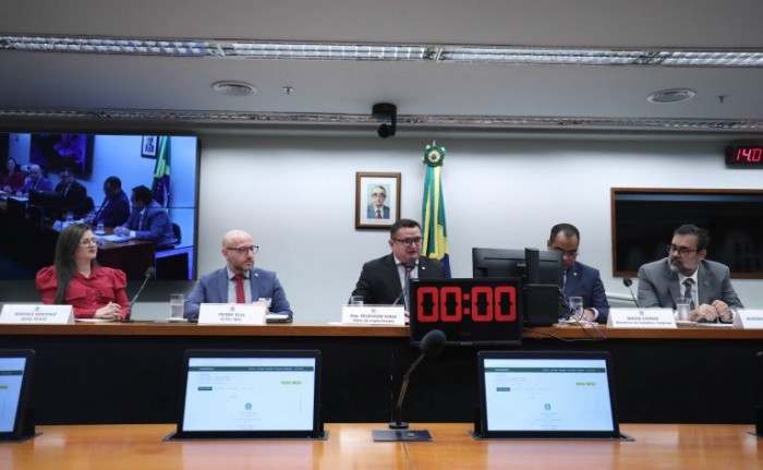 Comissão de Educação promoveu debate sobre o tema nesta segunda-feira - (Foto: Bruno Spada/Câmara dos Deputados)