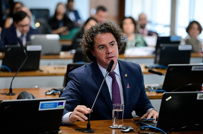 Relator, Veneziano Vital do Rêgo defendeu a aprovação da gratificação - Foto: Pedro França/Agência Senado