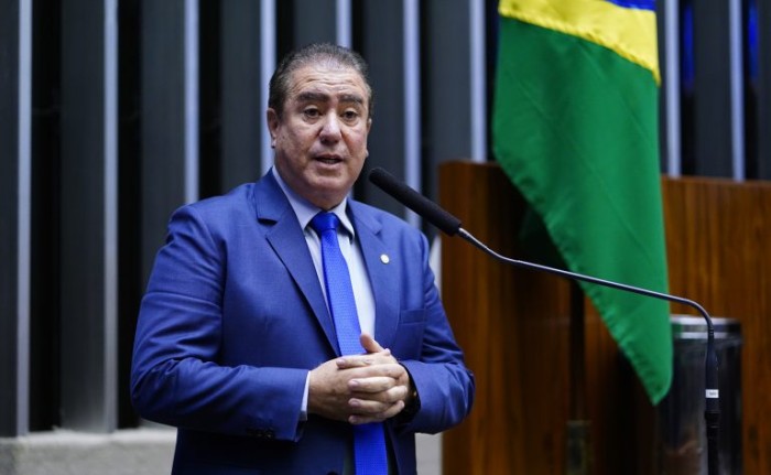 O autor da proposta, deputado Jonas Donizette - (Foto: Vinicius Loures/Câmara dos Deputados)