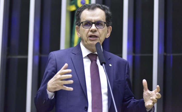 Reimont defendeu a aprovação da proposta - (Foto: Zeca Ribeiro / Câmara dos Deputados)