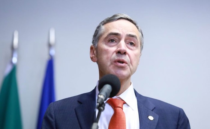 Barroso: a importância de um tribunal não pode ser aferida em pesquisa de opinião pública - (Foto: Mario Agra / Câmara dos Deputados)