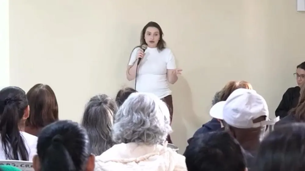 Prefeitura promove palestra sobre prevenção do câncer de mama para a Melhor Idade